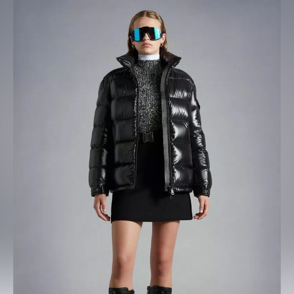 Moncler MAIRE SHORT DOWN JACKET